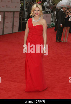 HOLLY WILLOUGHBY BRITISH ACADEMY AWARDS TELEVISIONE SOUTHBANK Londra Inghilterra REGNO UNITO 12 Maggio 2013 Foto Stock