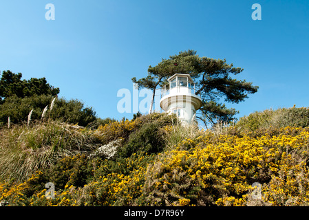 Faro sulla nuova foresta costa a Lepe Foto Stock