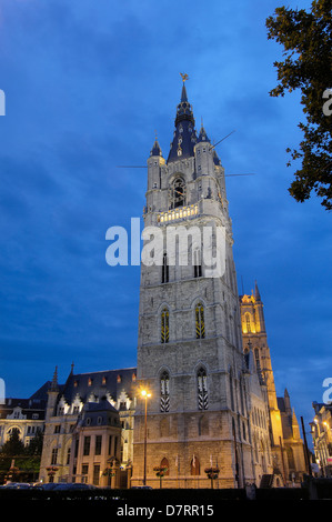 Lakenhalle al crepuscolo. Gand. Fiandre Foto Stock
