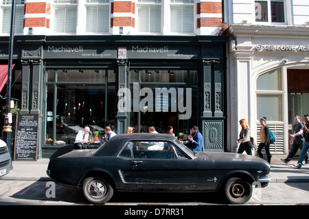 Machiavelli ristorante in Long Acre Street, dietro la vecchia Mustang, Covent Garden di Londra, Regno Unito Foto Stock