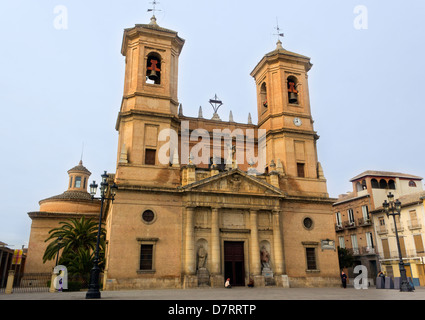 La chiesa di Santa Fé, Plaza de Armas, Santa Fé, provincia di Granada, Spagna. Foto Stock