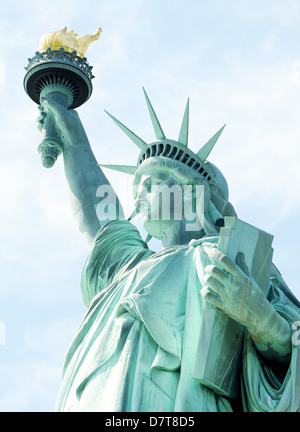 Statua della Libertà Liberty Island il porto di New York NY, Liberty illuminare il mondo, scultura neoclassica, la Statua della Libertà, Foto Stock