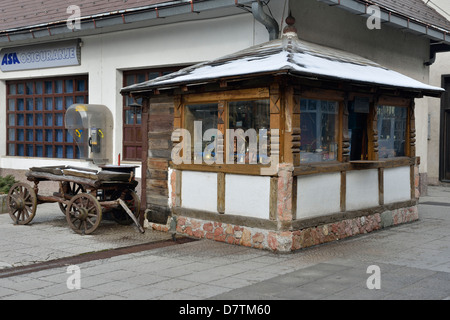 Negozio di souvenir, Travnik, Bosnia Erzegovina Foto Stock