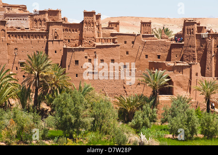 Kasbah Ait Ben Haddou, Sito Patrimonio Mondiale dell'UNESCO, vicino a Ouarzazate, Marocco, Africa del Nord Foto Stock