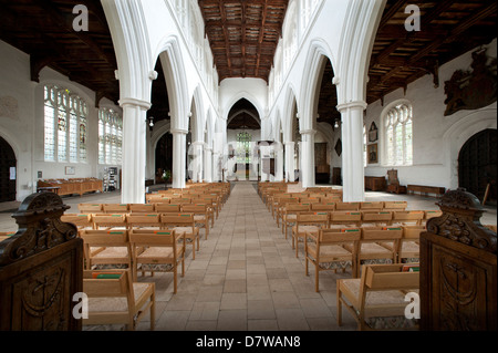 Thaxted Chiesa interno, Essex, Inghilterra. 14 maggio 2013 visto qui: interni di San Giovanni Battista Chiesa Parrocchiale, Thaxted Chiesa. Foto Stock