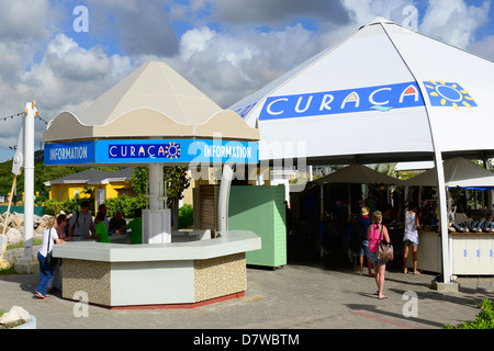 Willemstad Curacao nave porto olandese Curaҫao isola dei Caraibi Paesi Bassi Foto Stock