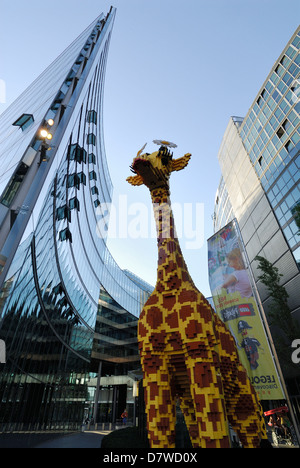 Legoland presso il Sony Center di Potsdamer Platz Berlino Germania. Foto Stock