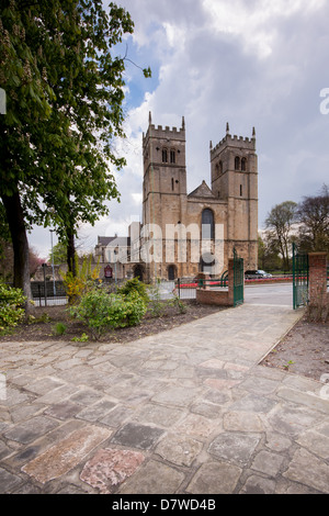 Worksop Priory, una chiesa di Inghilterra chiesa parrocchiale ed ex priorato nella città di Worksop, Nottinghamshire, Foto Stock