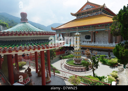 Asia Malaysia Penang statua di Buddha nel Kek Lok Si tempio buddista Foto Stock