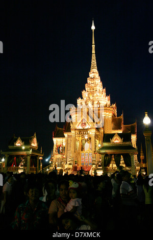 Il royal crematorio per la principessa Galyani Vadhana in Sanam Luang, Bangkok. Foto Stock
