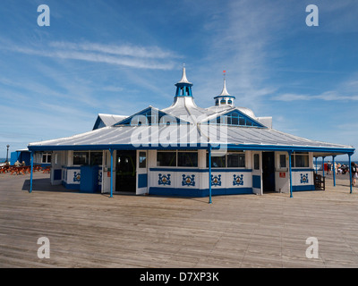 Il padiglione sul molo di Llandudno North Wales UK Foto Stock