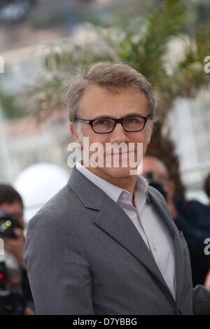 Cannes, Francia. 15 Maggio, 2013. Membro della Giuria, attore austriaco Christoph Waltz pone durante il photocall della giuria al sessantesimo annuale di Cannes Film Festival di Cannes, Francia, 15 maggio 2013. Il festival si svolge dal 15 al 26 maggio. Foto: Hubert Boesl Foto Stock