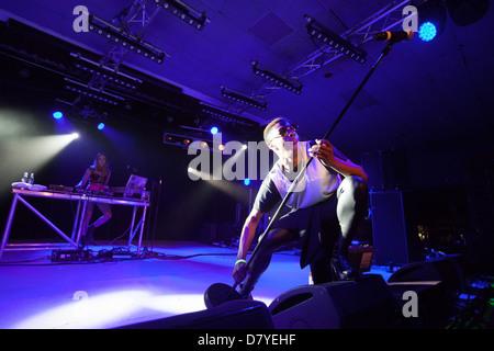 'Spank Rock' esecuzione a tutte le parti di domani il festival di musica, Camber Sands, West Sussex, in Inghilterra. Foto Stock