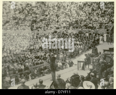 Woodrow Wilson, il 28° presidente degli Stati Uniti, durante il suo tour di conversazione, coinvolgendo folle in tutto il paese. I suoi discorsi si si concentrarono su questioni di importanza nazionale durante la sua presidenza, tra cui la società delle Nazioni e la diplomazia post-bellica. Foto Stock