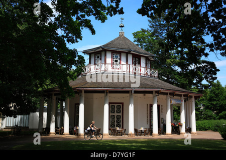 Il Padiglione Cinese presso il parco Kamp, Bad Doberan, Mecklenburg, Germania Foto Stock