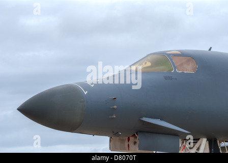 Sezione naso di un bombardiere strategico Rockwell B-1B Lancer in mostra statica alla fiera Avalon in Australia. Foto Stock