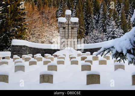 La prima guerra mondiale. Veneto, Italia. Altopiano di Asiago, località Cesuna : Magnaboschi British Cimitero di guerra. Foto Stock