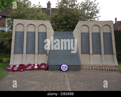 Memorial a 617 Squadrone il Dambusters,Woodhall Spa,LIncolnshire Foto Stock