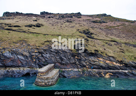 Boscastle,Cornwall,pittoresco porto protectyed,National Trust,popolare destinazione turistica,soggette a inondazioni in 2004 Foto Stock