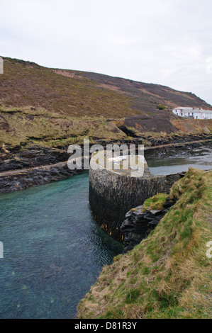 Boscastle,Cornwall,pittoresco porto protectyed,National Trust,popolare destinazione turistica,soggette a inondazioni in 2004 Foto Stock