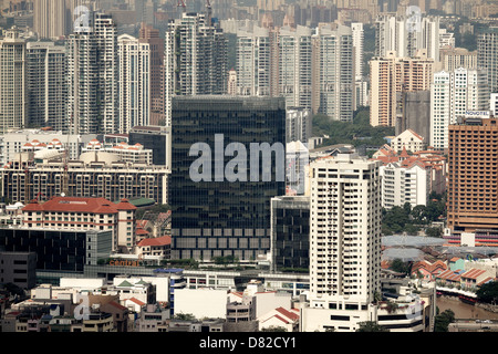 Vista aerea di Singapore Clarke Quay area con Central Mall e Liang Court e costosi appartamenti privati in background Foto Stock