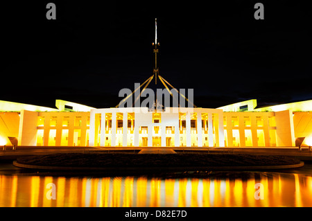 Canberra's Casa del Parlamento di notte. Foto Stock