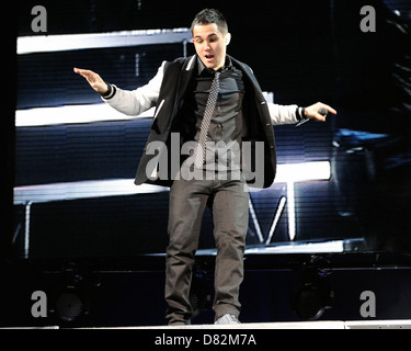 Carlos Peña, Jr. Big Time Rush esegue sul palco della Air Canada Centre durante il loro migliore con Tour di u. Toronto, Canada Foto Stock