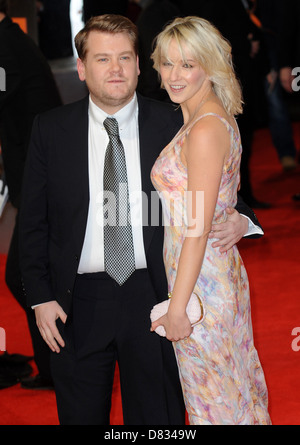 Julia Carey e James Corden arrivando al British Academy Film Awards (BAFTAs) a Londra, Inghilterra - 12.02.12 Foto Stock