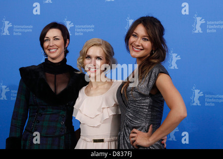 Stephanie Paolo, Julia Dietze e Peta al Sergente sessantaduesima annuale Festival Internazionale del Cinema di Berlino (Berlinale) - " Ferro cielo' Foto Stock