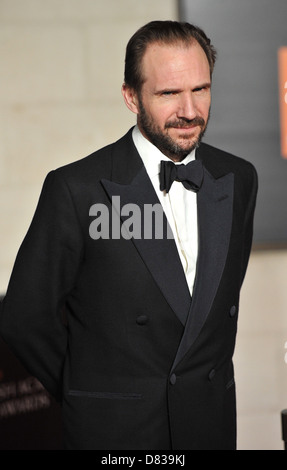Ralph Fiennes Orange British Academy Film Awards (BAFTAs) afterparty tenutosi presso la struttura Grosvenor House Hotel - all'esterno degli Arrivi Foto Stock