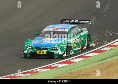 Brands Hatch, UK. Il 18 maggio 2013. Augusto Farfus (BRA) alla guida della BMW del Team RBM BMW M3 DTM al Paddock Hill Bend durante il tedesco DTM Touring Cars Championship pratica da Brands Hatch. Credit: Azione Plus immagini di Sport / Alamy Live News Foto Stock