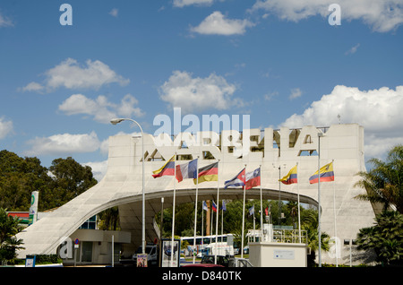 Marbella arco di ingresso Marbella Costa del Sol, provincia di Malaga, Andalusia. Foto Stock