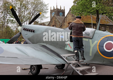 Haworth 40's Weekend Spitfire Display Foto Stock