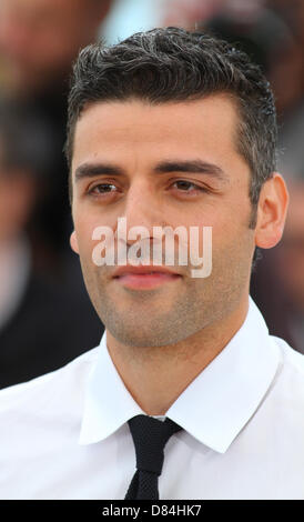 OSCAR ISAAC INSIDE LLEWYN DAVIS. PHOTOCALL. FESTIVAL DI CANNES 2013 CANNES Francia 19 Maggio 2013 Foto Stock