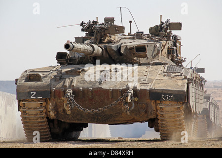 Un Israele Defense Force Merkava Mark II battaglia principale serbatoio. Foto Stock