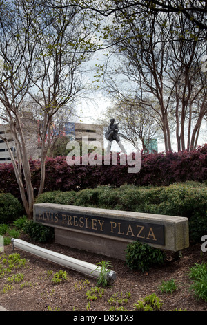 Una vista di Elvis Presley Plaza on Beale Street a Memphis, Tennessee Foto Stock