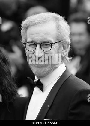 Cannes, Francia. Il 19 maggio 2013. Steven Spielberg assiste all'interno Llewyn Davis Premiere - La 66annuale di Cannes Film Festival - a Foto Stock