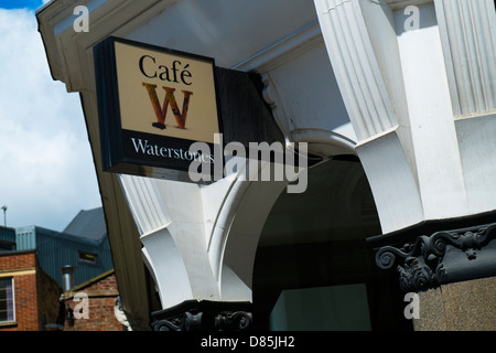Waterstones book shop e caffetteria. Foto Stock