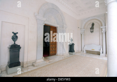 Ingresso al Grand Livadia Palace - palazzo estivo dell'ultimo Imperiale Russa di famiglia Foto Stock