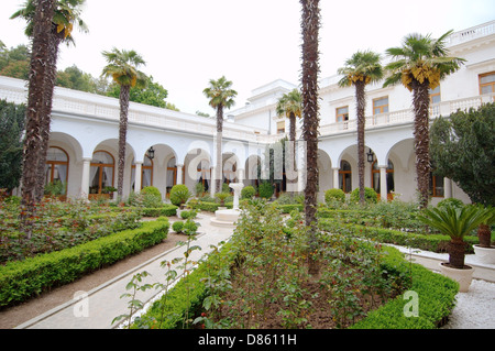 Cortile italiano del Grand Livadia Palace - palazzo estivo dell'ultimo Imperiale Russa di famiglia Foto Stock