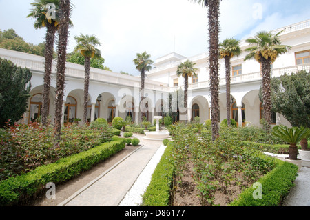 Cortile italiano del Grand Livadia Palace - palazzo estivo dell'ultimo Imperiale Russa di famiglia Foto Stock