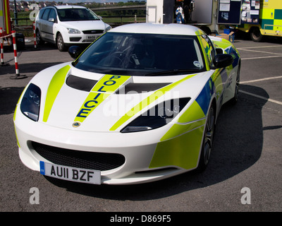 Devon e Cornwall polizia Lotus auto, è utilizzato dagli agenti per aumentare la sicurezza stradale la consapevolezza nel corso dell'estate. Foto Stock