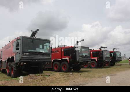 Motore fire parcheggiato presso la pista di atterraggio di Murtala Muhammed aeroporto, lagos. Foto Stock