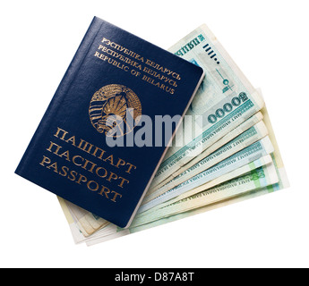 Quattro passaporti e alcuni soldi bielorussi Foto Stock