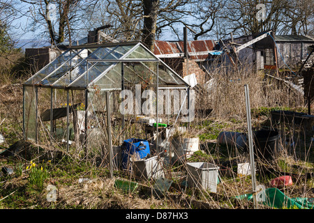 Serra abbandonati e annessi giardinaggio instructional immagine . Scozia UK Foto Stock