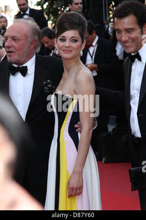 Cannes, Francia, 20 Maggio 2013: Marion Cotillard assiste il legame di sangue premiere durante la 66annuale di Cannes Film Festival presso il Palais des Festivals in Cannes, Francia. Credito: WFPA/Alamy Live News Foto Stock