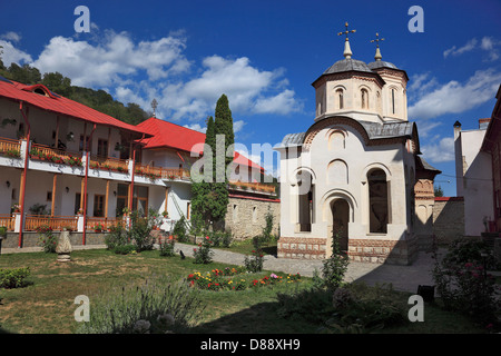 Il monastero si trova nel villaggio Arnota Costesti, in Valcea County, presso il sito di un ex chiesa. È stato da allora ru Foto Stock