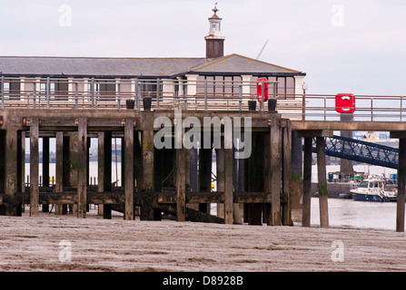 Il Royal Terrace Pier Gravesend Kent REGNO UNITO Foto Stock