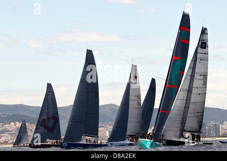 Barcellona, Spagna. Il 22 maggio 2013. La flotta principale durante il giorno uno a 40 Trofeo de vela Conde Godo del Real Club Nautico de Barcelona. Credit: Azione Plus immagini di sport/Alamy Live News Foto Stock