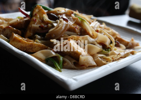 Drunken noodles pad kee mao cibo tailandese. Foto Stock